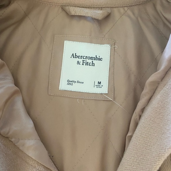 Abercrombie shacket - Picture 2 of 2